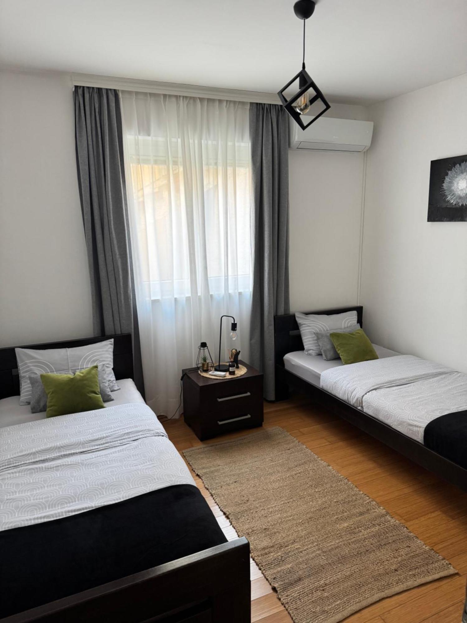 J&M Apartment Kotor Exteriér fotografie