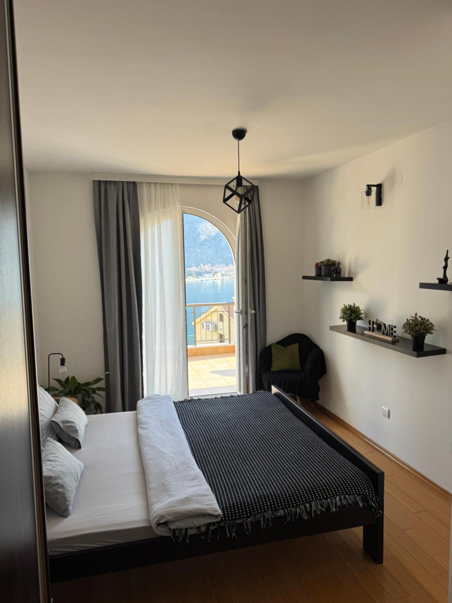 J&M Apartment Kotor Exteriér fotografie